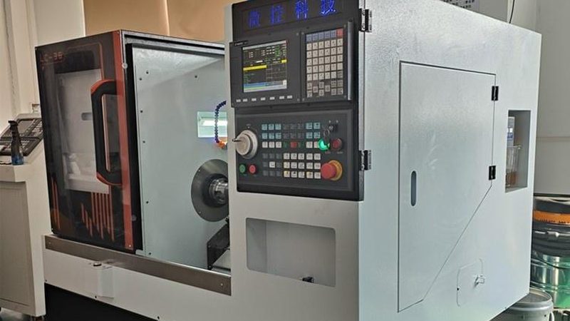 为了避免订金交了想反悔的风险，买家在签订合同时应注意以下几点：